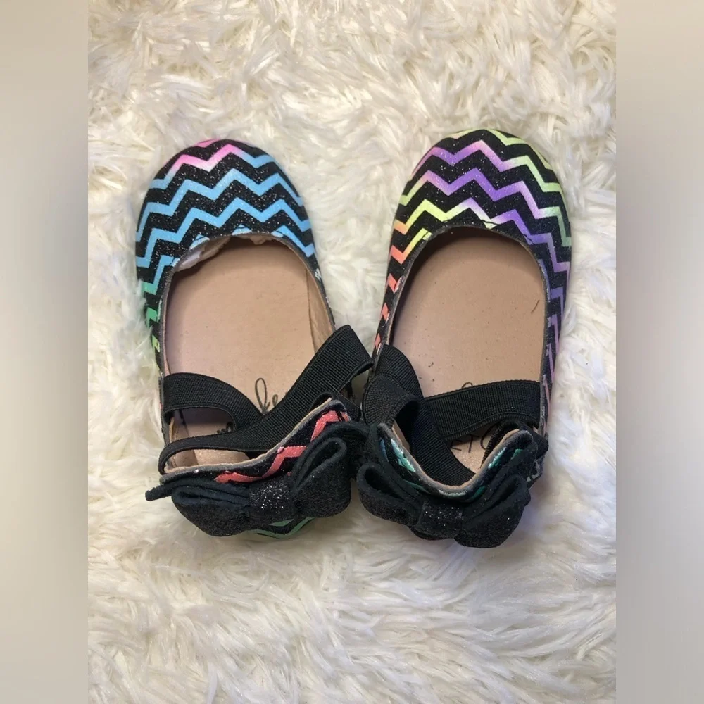 Monkey Feet Multicolor Chevron Kids Slippers with Bow NWOT 18-24M